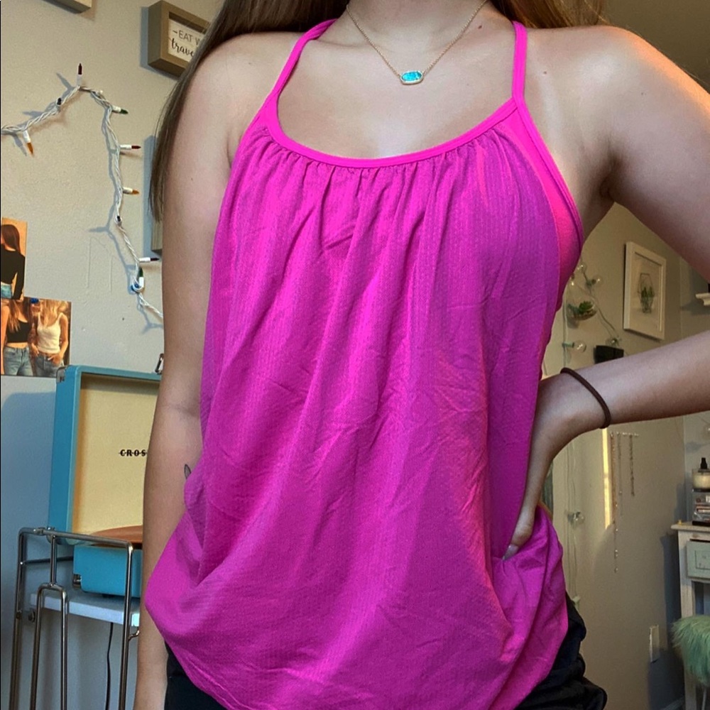 Lululemon tank